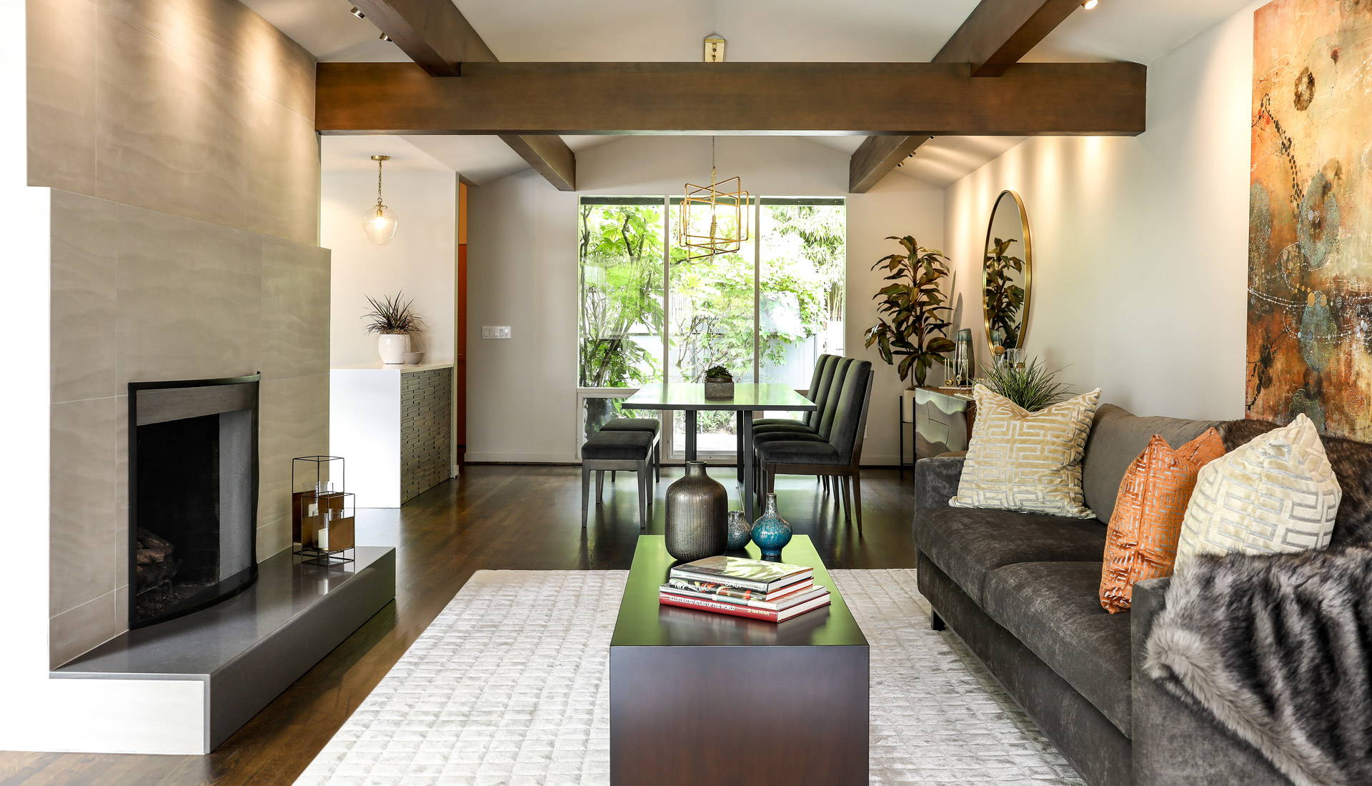 Bridlemile Living Room