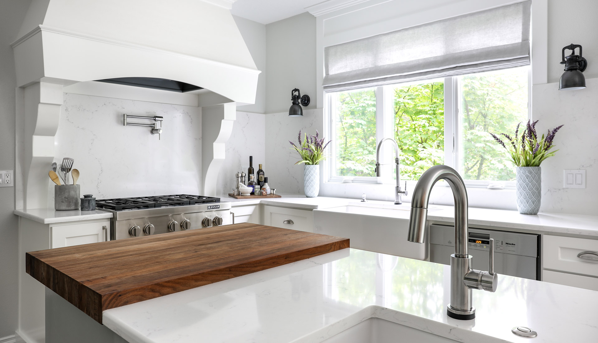 Oswego Kitchen Hood Angled