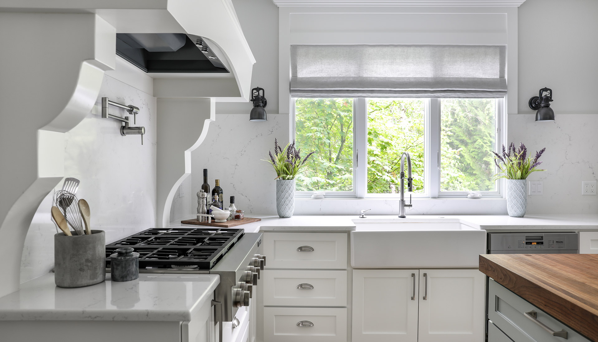 Oswego Kitchen Hood Side Shot