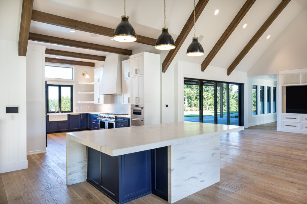 modern farmhouse family room with vaulted ceiling